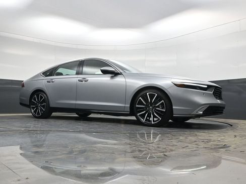 Certified 2023 Honda Accord Touring image 25