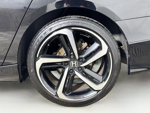 Used 2018 Honda Accord Sport image 25