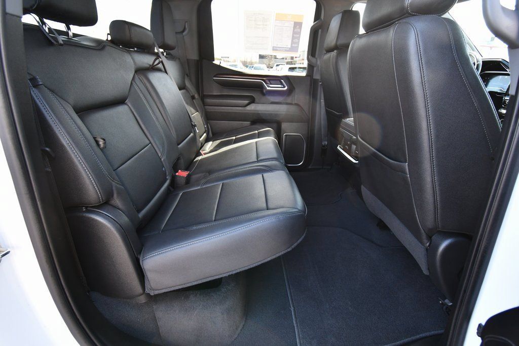 Used 2023 GMC Sierra 1500 SLT w/ SLT Convenience Package AWD/4WD image 19