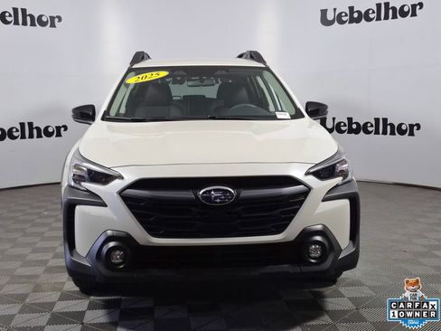 Used 2025 Subaru Outback Premium AWD/4WD image 2