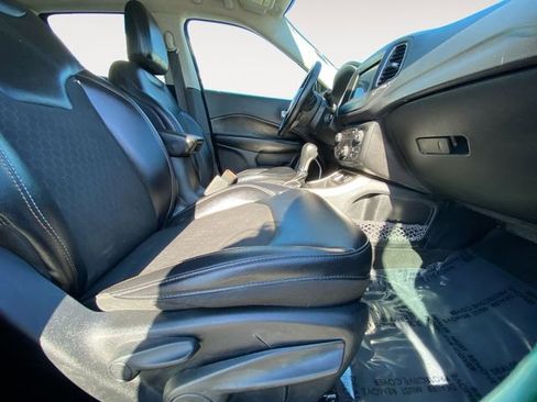 Used 2018 Jeep Compass Latitude w/ Popular Equipment Group image 15