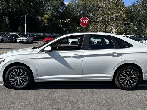 Used 2021 Volkswagen Jetta SE image 12