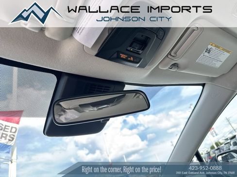Used 2025 Toyota Corolla LE FWD image 16