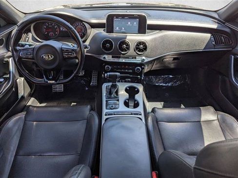 Used 2018 Kia Stinger GT RWD image 16