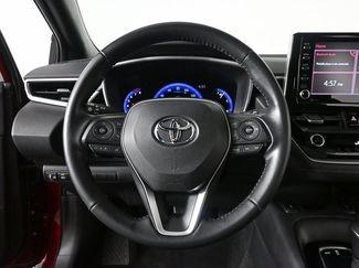 Used 2022 Toyota Corolla XSE video 2