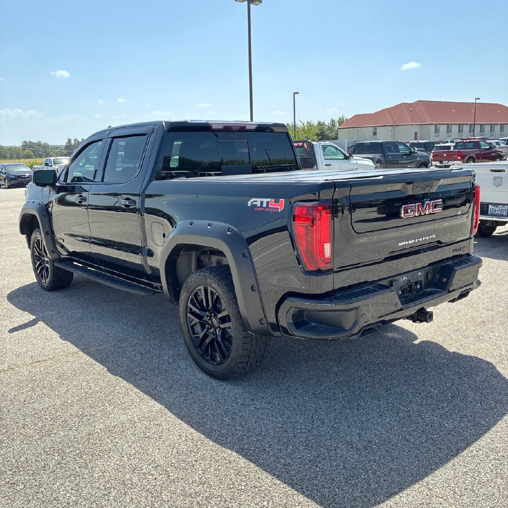 Used 2021 GMC Sierra 1500 AT4 w/ AT4 Premium Package AWD/4WD image 2