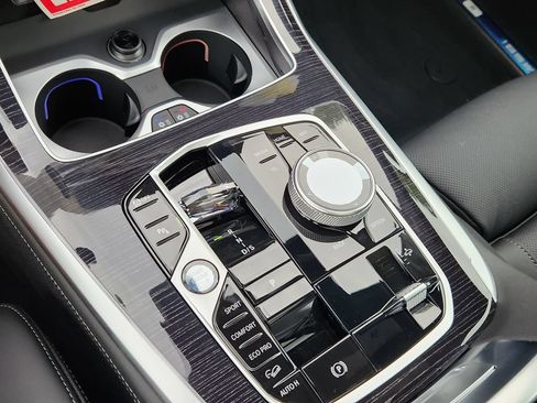 New 2027 BMW X7 M60i AWD/4WD image 20