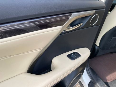 Used 2021 Lexus RX 450h AWD w/ Luxury Package image 21