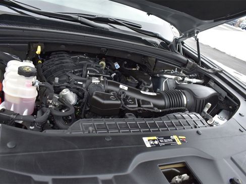 Used 2024 Jeep Grand Cherokee Altitude image 37