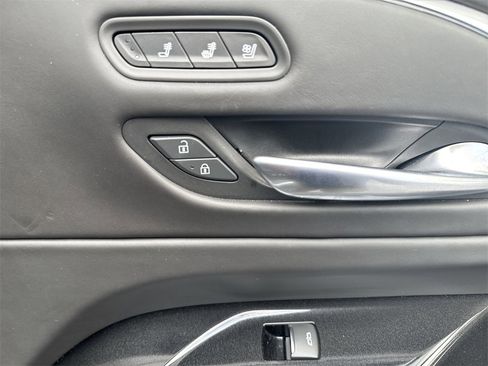 Used 2023 Cadillac Escalade ESV V image 33