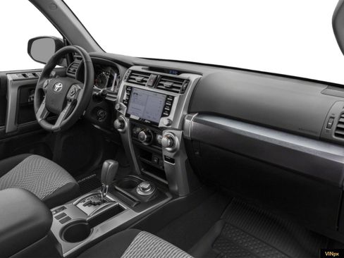 Used 2021 Toyota 4Runner SR5 image 5