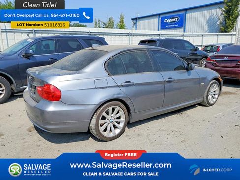 Used 2011 BMW 328i Sedan RWD image 4