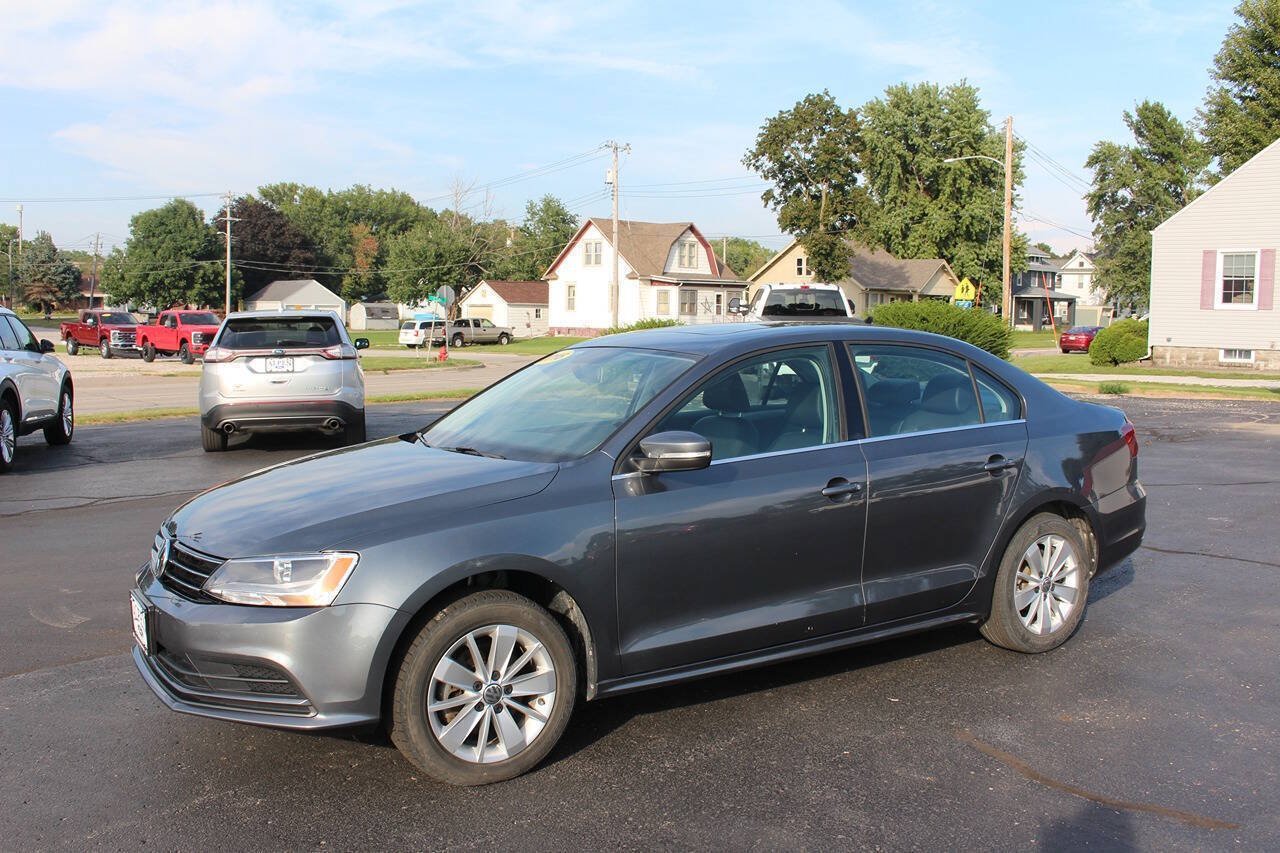 Used 2016 Volkswagen Jetta SE FWD image 12