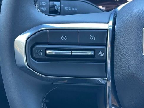 New 2026 GMC Canyon Elevation w/ Convenience Package RWD image 8