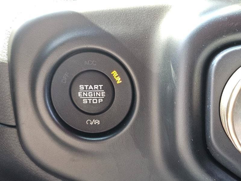 Used 2022 Jeep Wrangler Unlimited Rubicon AWD/4WD image 49