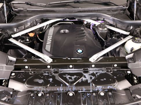 Used 2025 BMW X5 xDrive40i w/ Premium Package image 21