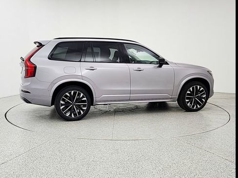 New 2026 Volvo XC90 B6 Ultra w/ Protection Package Premier image 4