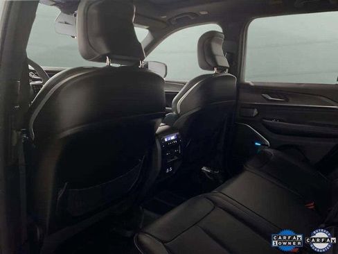 Used 2023 Jeep Grand Cherokee Overland w/ Luxury Tech Group IV image 72