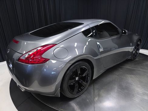 Used 2014 Nissan 370Z Coupe RWD image 35
