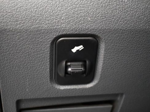 Used 2007 Dodge Ram 3500 Truck Laramie image 18