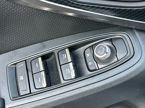 Used 2017 Subaru Impreza 2.0i Limited image 13