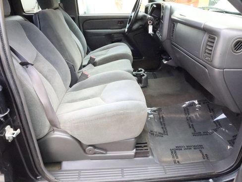Used 2004 Chevrolet Silverado 2500 LS w/ Skid Plate Package image 5