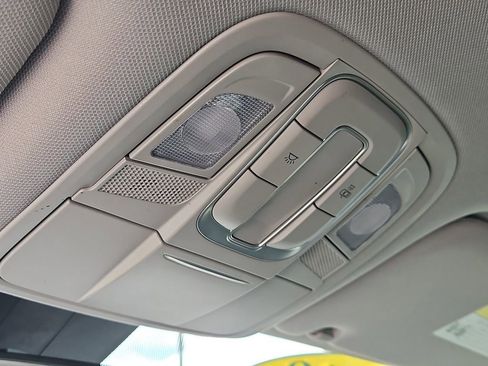 Used 2019 Hyundai Santa Fe SE FWD image 27