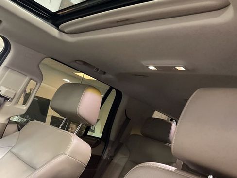 Used 2018 Chevrolet Tahoe Premier image 8
