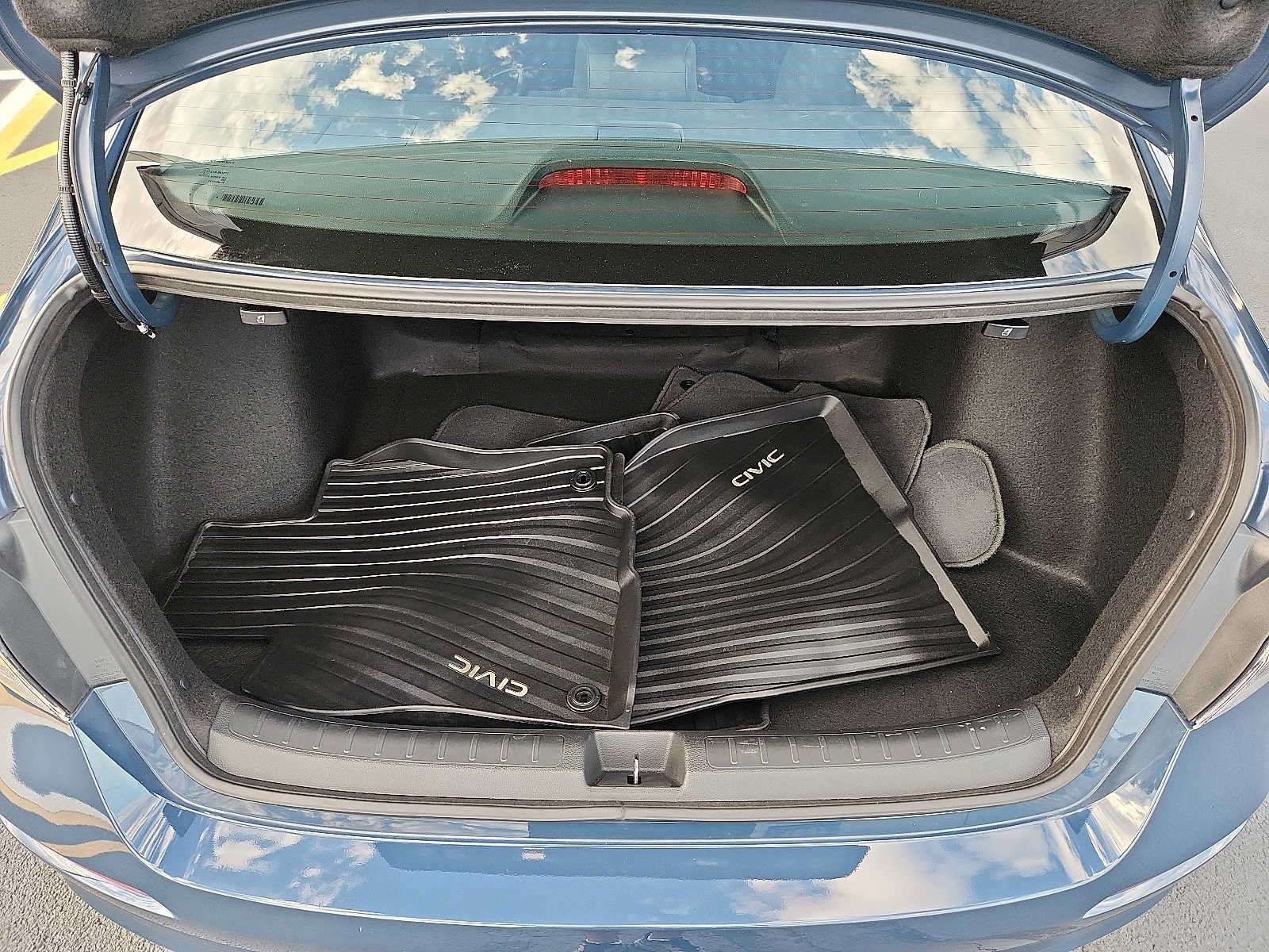Used 2025 Honda Civic Sport image 28