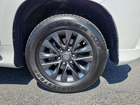 Used 2023 Lexus GX 460 Premium w/ Premium Package AWD/4WD image 8