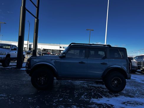 Used 2022 Ford Bronco Wildtrak image 2