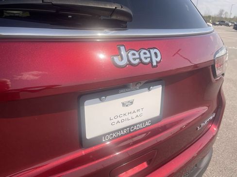 Used 2022 Jeep Compass Limited AWD/4WD image 15