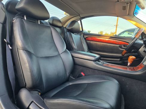 Used 2002 Lexus SC 430 Convertible image 15