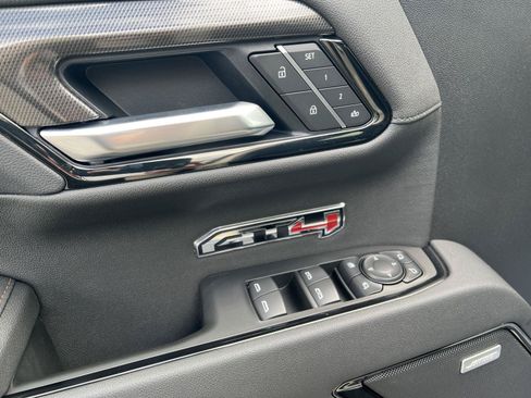 New 2026 GMC Sierra 1500 AT4 w/ AT4 Premium Package AWD/4WD image 17