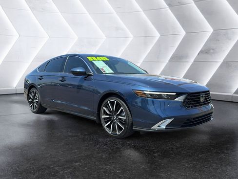 Used 2026 Honda Accord Touring image 1