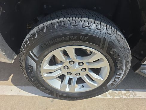 Used 2016 Chevrolet Tahoe LT w/ Luxury Package image 31