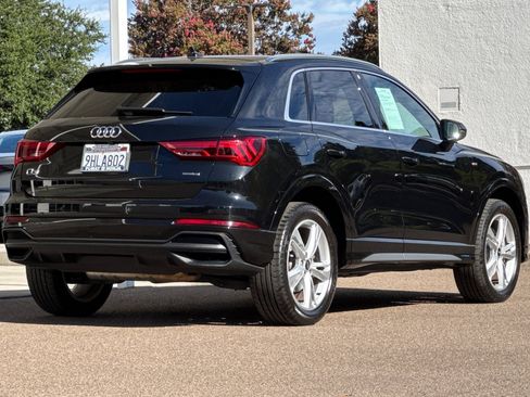 Used 2023 Audi Q3 2.0T Premium w/ Convenience Package AWD/4WD image 9