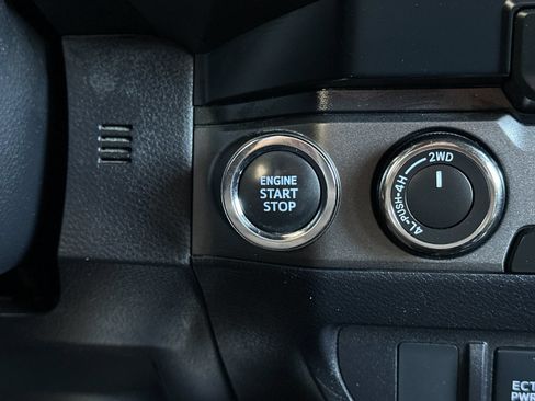 Used 2023 Toyota Tacoma TRD Off-Road w/ Black Out Package (TMS) AWD/4WD image 19