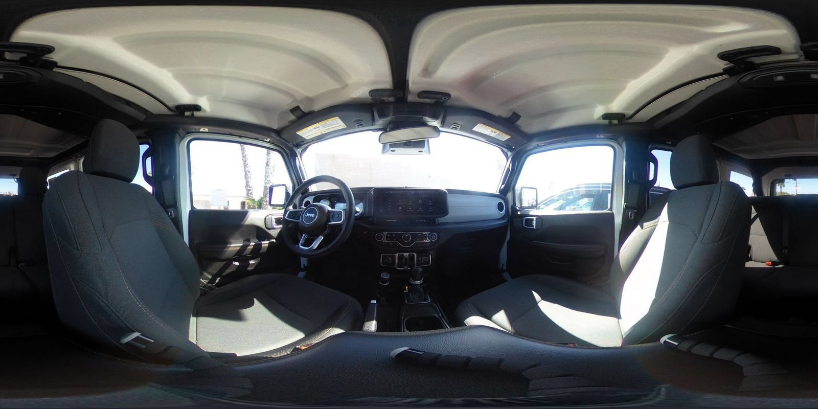 Used 2025 Jeep Wrangler Unlimited Sahara AWD/4WD image 41