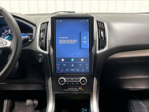 Used 2024 Ford Edge SEL image 6