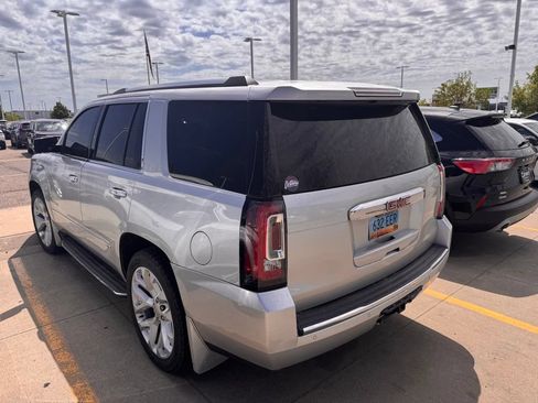 Used 2017 GMC Yukon Denali AWD/4WD image 6