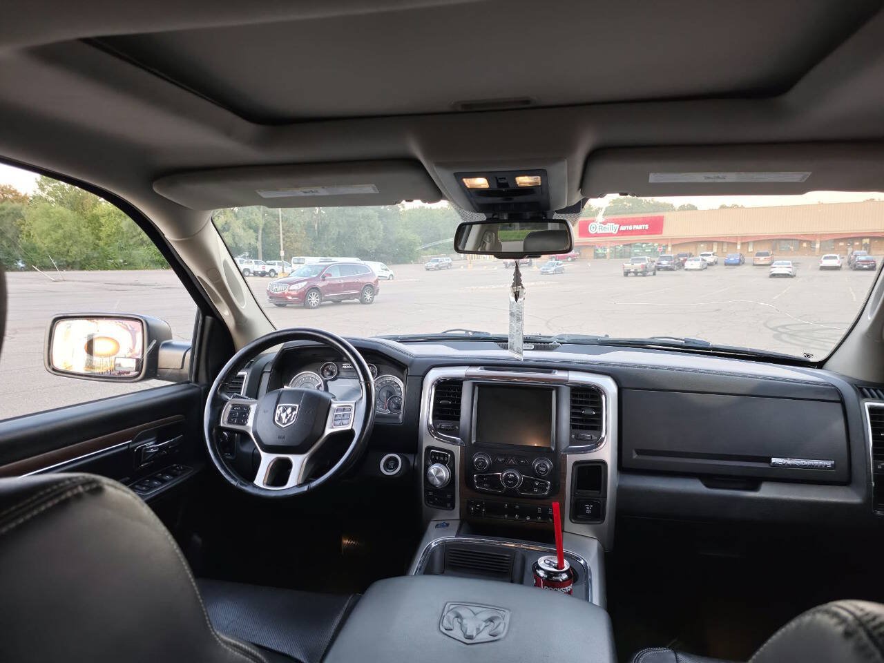 Used 2015 RAM 1500 Laramie w/ Convenience Group AWD/4WD image 20