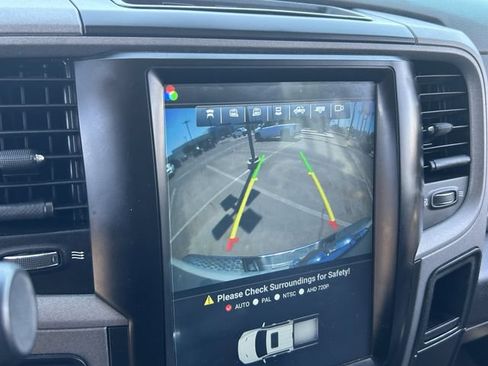 Used 2018 RAM 2500 Tradesman w/ Chrome Appearance Group AWD/4WD image 28