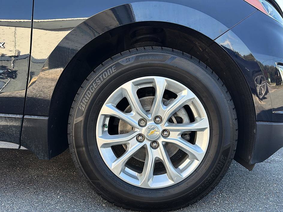 Used 2020 Chevrolet Equinox LS w/ LS Convenience Package FWD image 26