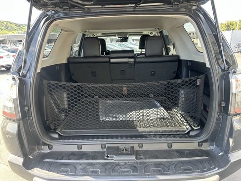 Used 2024 Toyota 4Runner TRD Off-Road Premium image 3