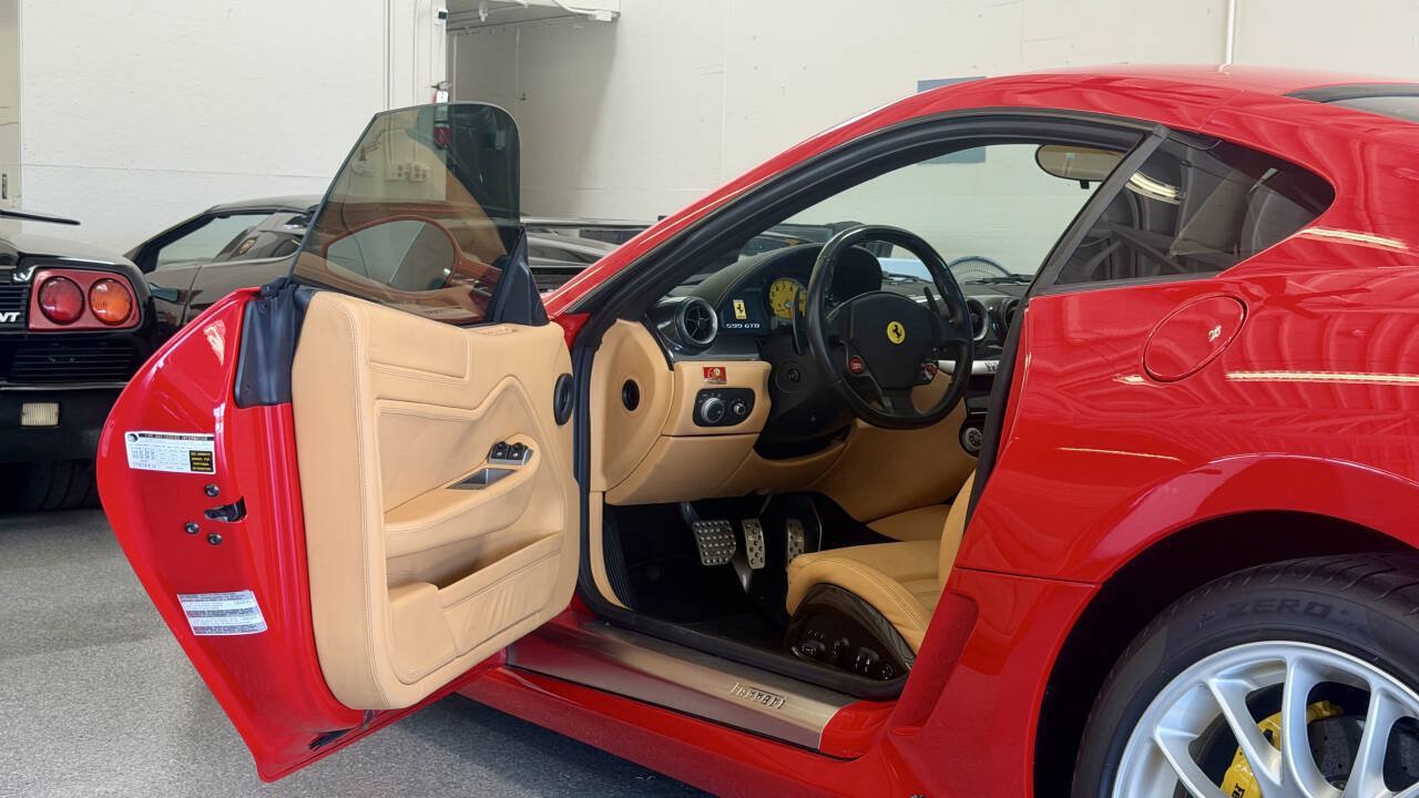 Used 2007 Ferrari 599 GTB Fiorano RWD image 35