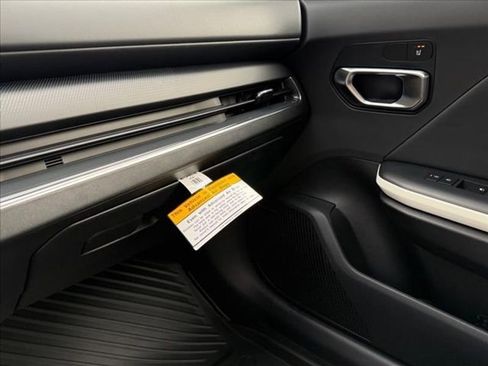 New 2025 Kia K4 GT-Line Turbo image 24