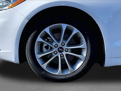 Used 2020 Ford Fusion SE FWD image 8