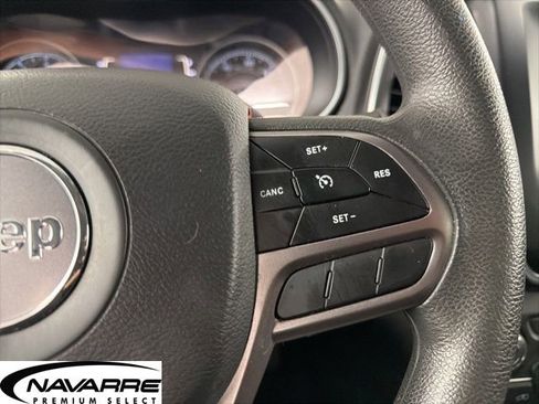 Used 2021 Jeep Cherokee Latitude image 19