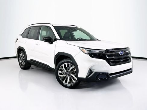 Used 2026 Subaru Forester Touring AWD/4WD image 2